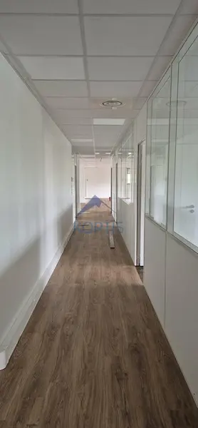 Bureau à louer - Bron (69500) - 255 m² - 2 103 €/mois