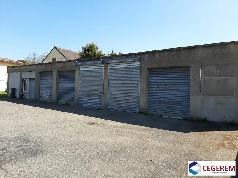 Entrepôt / Activité à louer - Soignolles-En-Brie (77111) - 170 m² - 1 120 €/mois