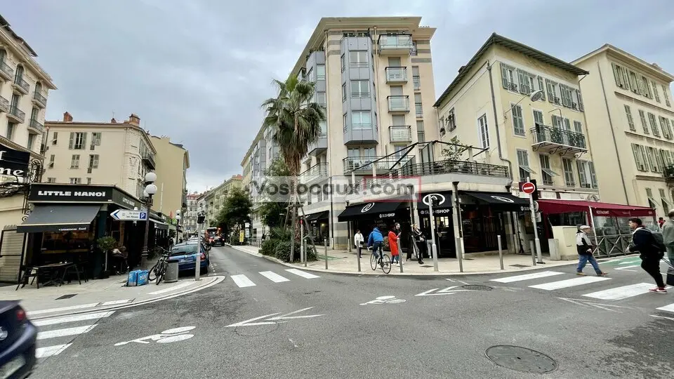 Bureaux lumineux de 50 m² à louer  Centre-ville de Nice