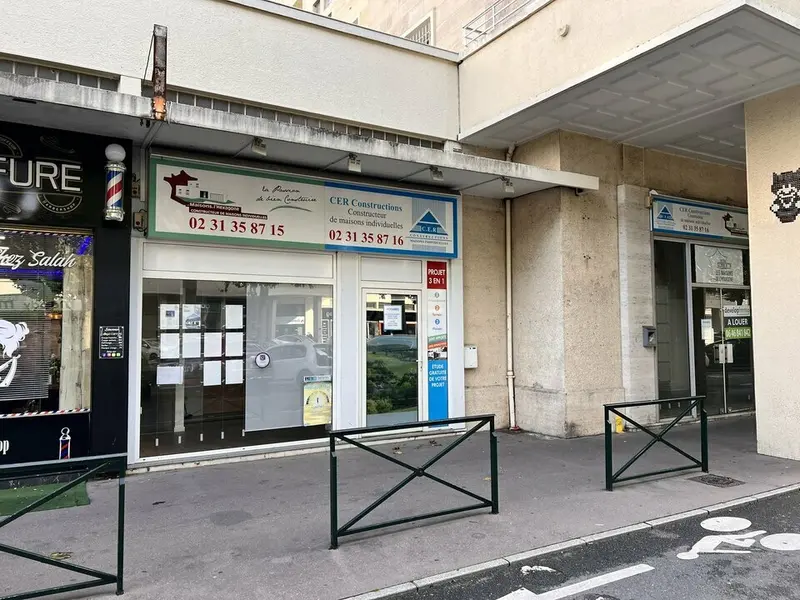 Local professionnel / bureaux 60 m²