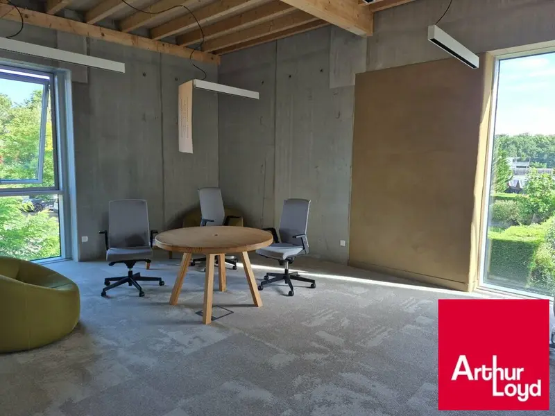 Bureau à louer - Anglet (64600) - 109 m² - 1 907 €/mois