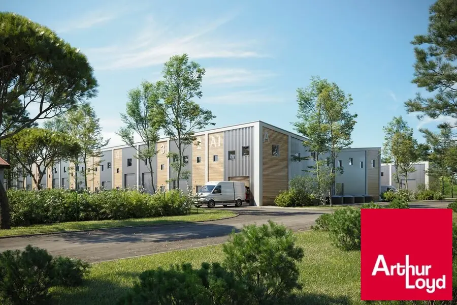 Entrepôt / Activité à vendre - Saint-Vincent-De-Tyrosse (40230) - 147 m²