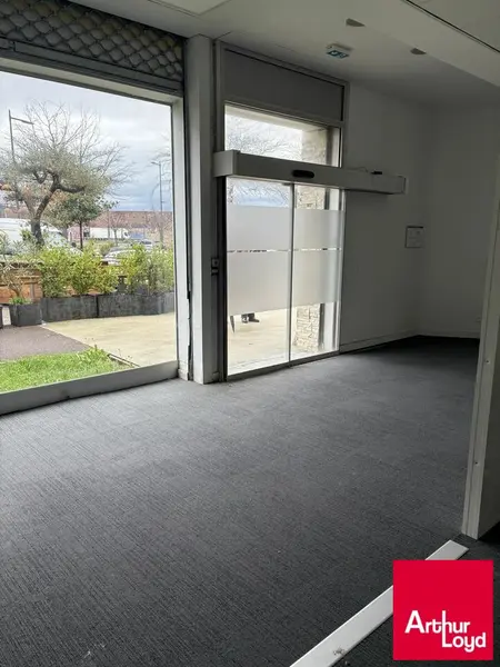 A louer Local commercial  340m² Anglet