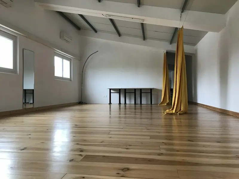 Bureau à louer - Ustaritz (64480) - 200 m² - 1 600 €/mois