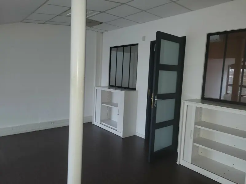 Bureau à vendre - Angoumé (40990) - 450 m²