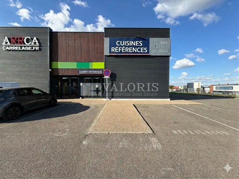 A louer Local commercial  381m² Anse