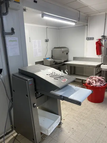 Local Commercial à vendre - Paris 11 (75011) - 220 m² - 1 013 250 €