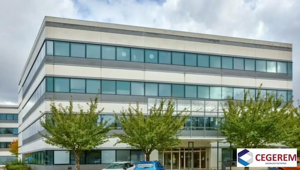 PLATEAUX DE BUREAUX RENOVES A LISSES