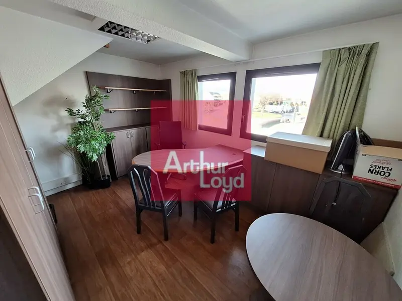 Bureaux à Louer 32m² Aubière La Pardieu