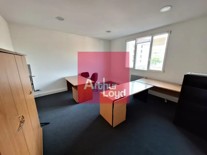 Bureau à louer - Clermont-Ferrand (63000) - 50 m² - 400 €/mois
