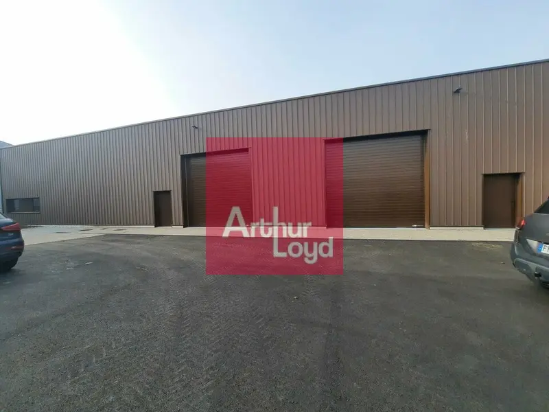 Entrepôt / Activité à louer - Cournon-D'Auvergne (63800) - 250 m² - 1 875 €/mois