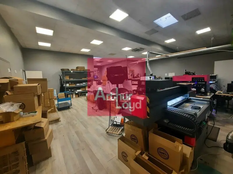 Entrepôt / Activité à vendre - Aubière (63170) - 625 m²