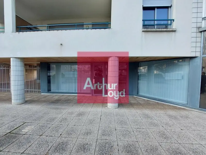 Bureau à louer - Clermont-Ferrand (63000) - 67 m² - 800 €/mois