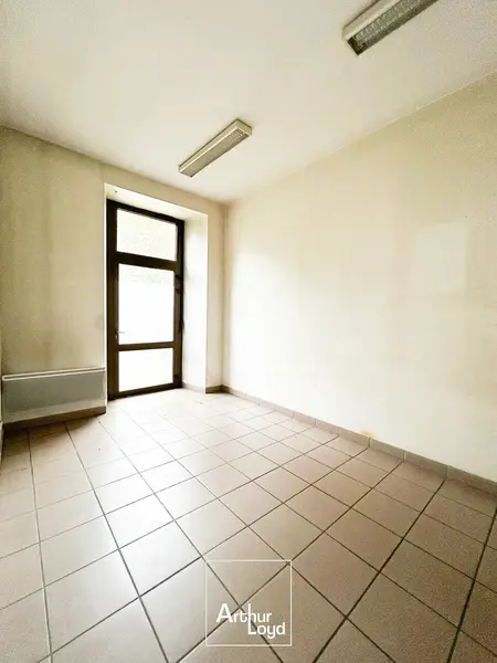 Bureau à louer - Brive-La-Gaillarde (19100) - 50 m² - 350 €/mois