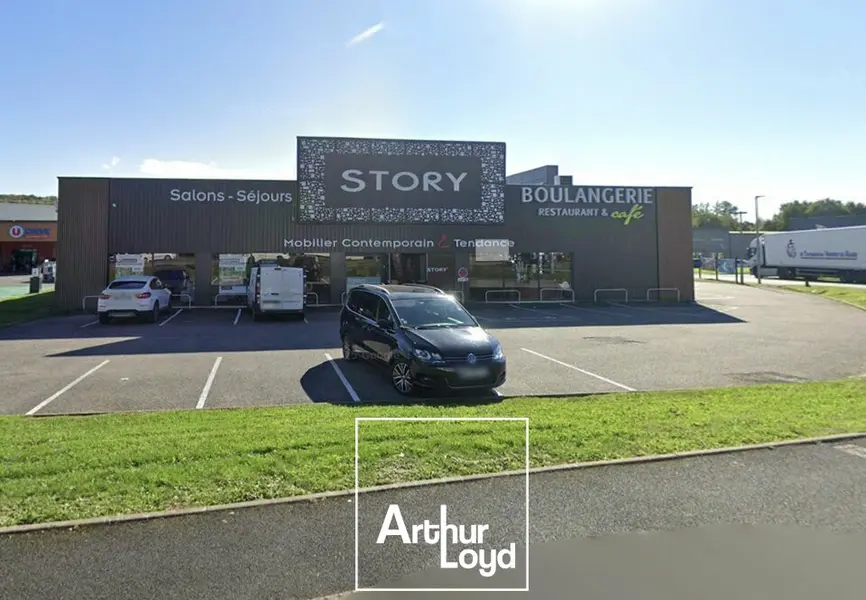 Local Commercial à louer - Malemort (19360) - 250 m² - 2 916 €/mois