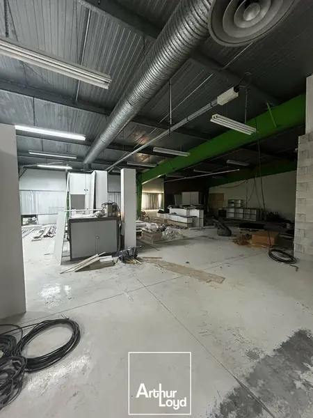Entrepôt / Activité à louer - Malemort (19360) - 400 m² - 2 000 €/mois