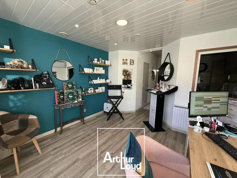 A louer Local commercial  42m² Malemort