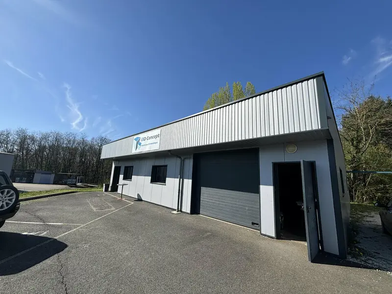 Bureau à louer - Donzenac (19270) - 180 m² - 1 782 €/mois