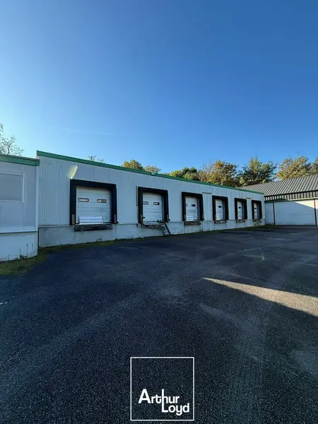 Entrepôt / Activité à louer - Ussac (19270) - 307 m² - 1 300 €/mois