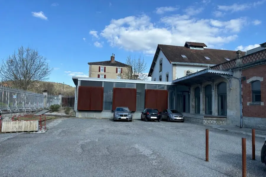 Bureaux-Cahors-Centre-350m2-parking-Local commercial