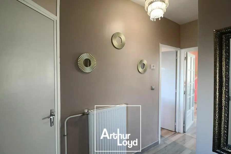 Bureau à vendre - Brive-La-Gaillarde (19100) - 104 m²