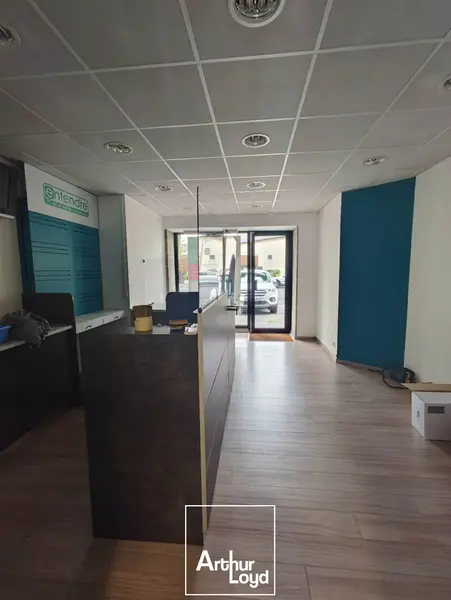 Local Commercial à louer - Brive-La-Gaillarde (19100) - 70 m² - 900 €/mois