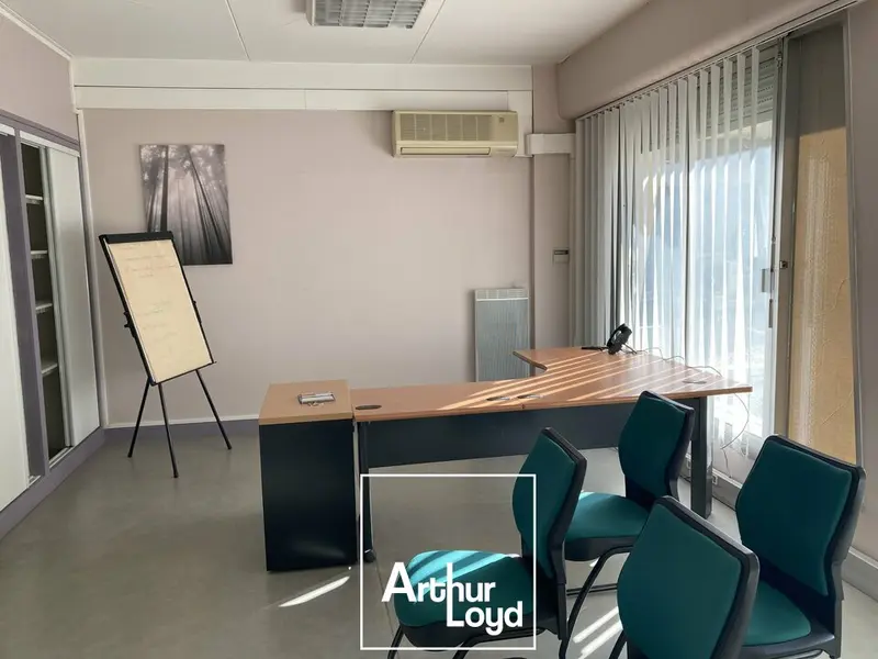 Bureau à louer - Tulle (19000) - 118 m² - 887 €/mois