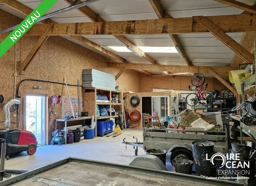 A LOUER LOCAL D'ACTIVITÉ ZONE DE LA GUERCHE SAINT BREVIN !