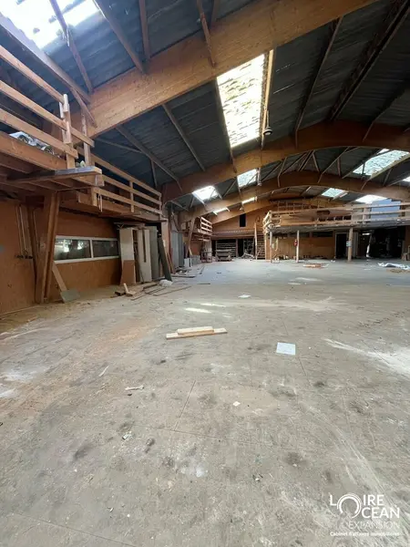 A VENDRE - LOCAL D'ACTIVITES - ENTREPÔT - GUERANDE