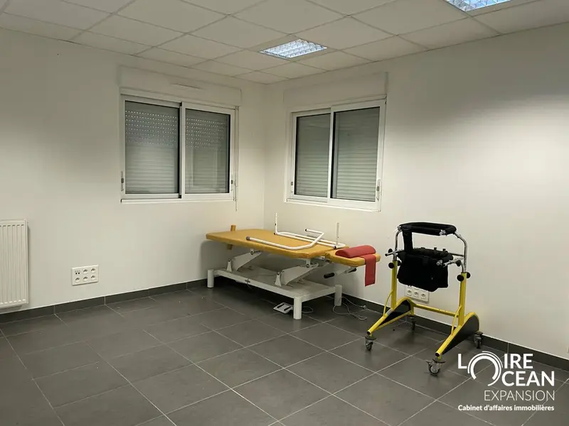 À louer  Ensemble de bureaux à Vallet