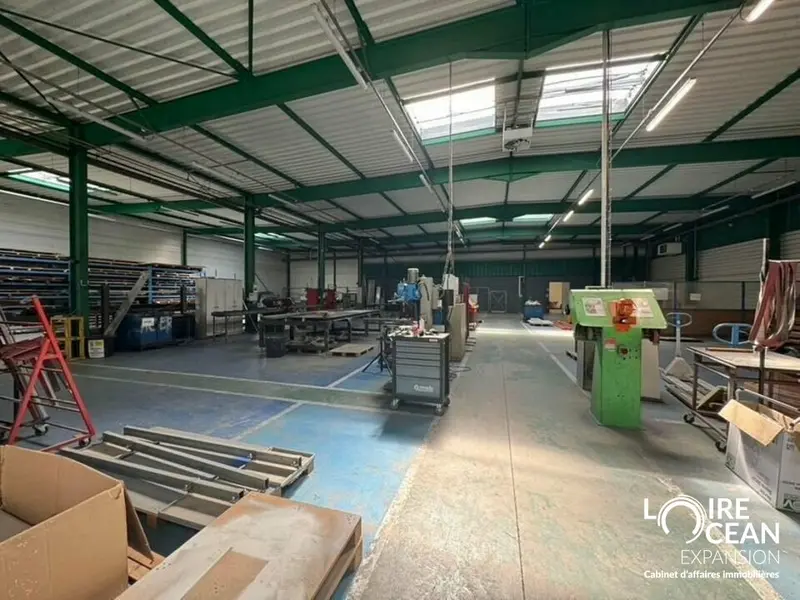 Entrepôt / Activité à louer - Sainte-Pazanne (44680) - 12688 m² - 47 916 €/mois