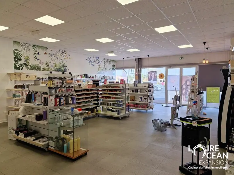 Local Commercial à louer - Pornic (44210) - 119 m² - 1 800 €/mois