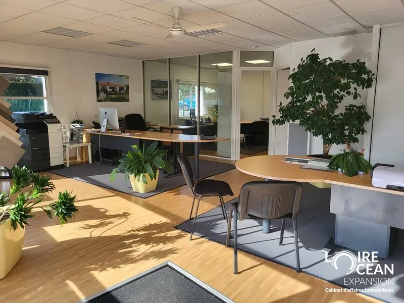 Local Commercial à louer - Pornic (44210) - 84 m² - 1 400 €/mois