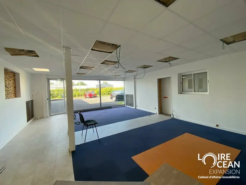Entrepôt / Activité à louer - Saint-Herblain (44800) - 318 m² - 1 900 €/mois