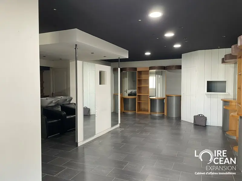 Sucé-sur-Erdre  En bordure directe de l'Erdre