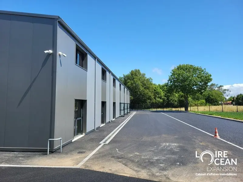 Entrepôt / Activité à louer - Saint-Brevin-Les-Pins (44250) - 200 m² - 2 000 ...