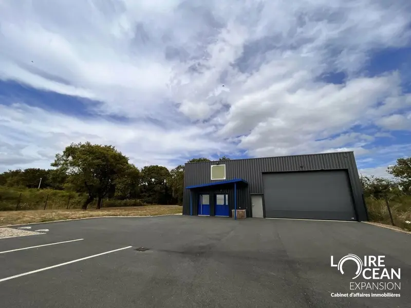 A louer Locaux d'activité 195m² Rezé