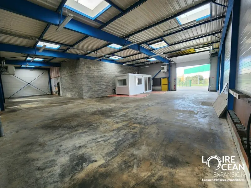 A LOUER - LOCAL D'ACTIVITÉS - VALLET