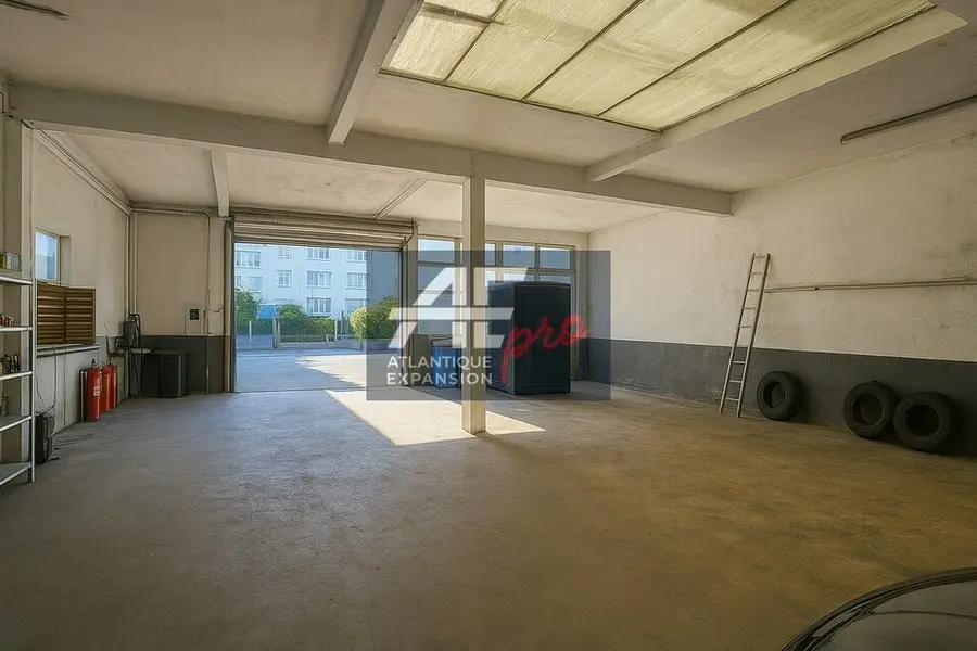 A vendre Locaux d'activité 247m² Saint-Nazaire