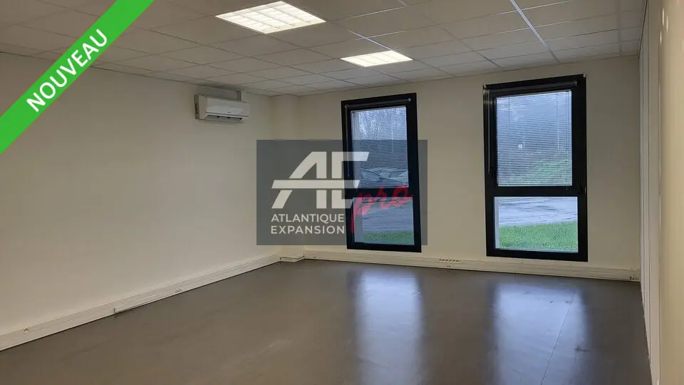 A vendre Bureaux 99.96m² Saint-Nazaire