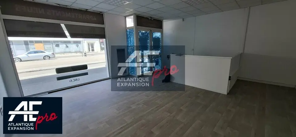 A louer Local commercial  87m² Saint-Nazaire