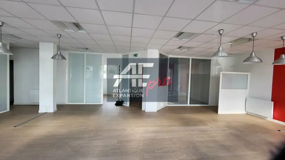 A louer Local commercial  115m² Saint-Nazaire
