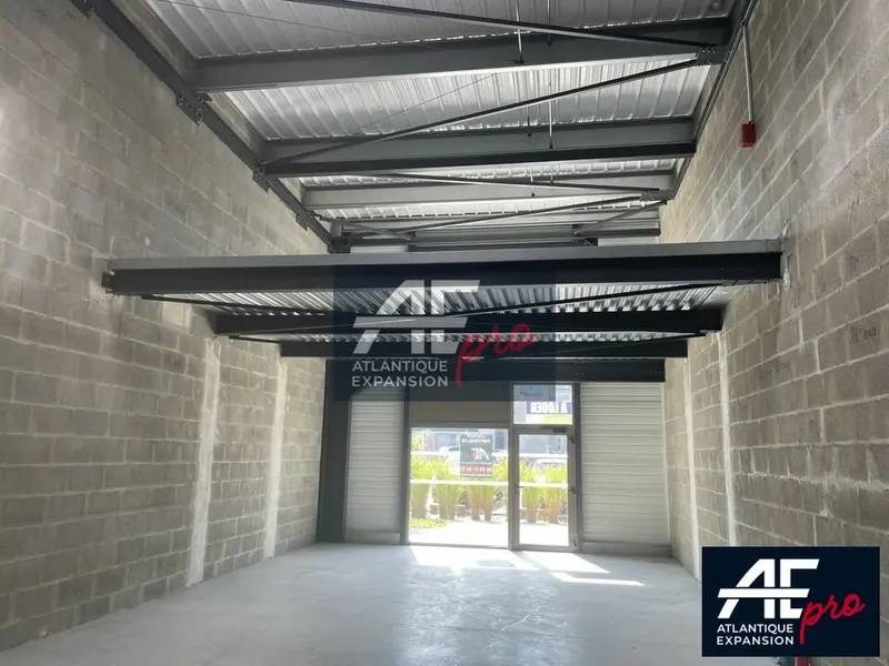 Entrepôt / Activité à louer - Pornichet (44380) - 169 m² - 1 343 €/mois