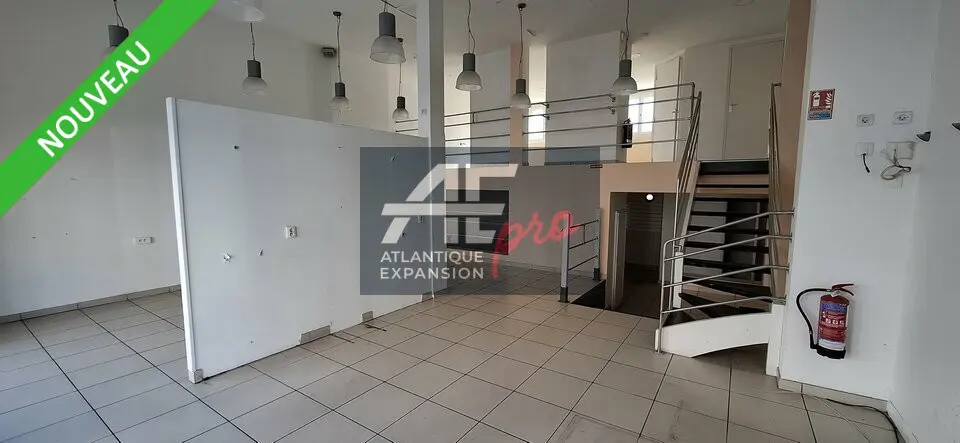 Local commercial à vendre, 116m² par Atlantique Expansion Pro
