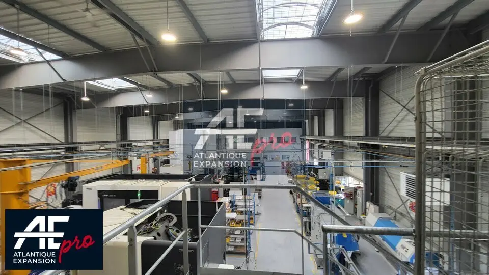 A louer Locaux d'activité 1116m² Saint-Nazaire