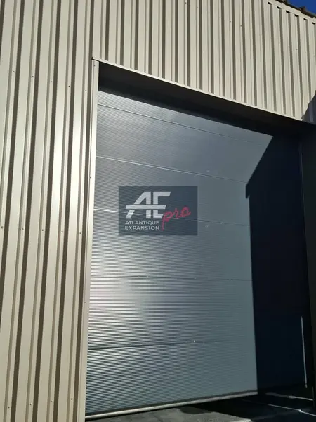 Entrepôt / Activité à louer - Trignac (44570) - 131 m² - 1 300 €/mois