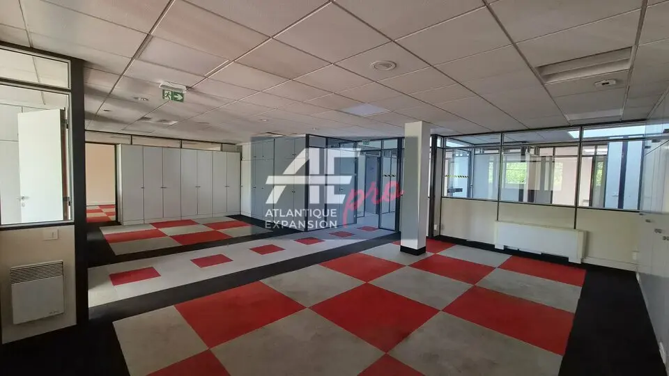 Bureau à louer - Saint-Nazaire (44600) - 507 m² - 5 703 €/mois