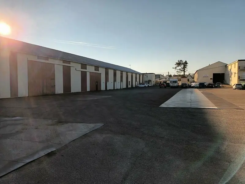 A louer Locaux d'activité 586m² Saint-Nicolas-d'Aliermont
