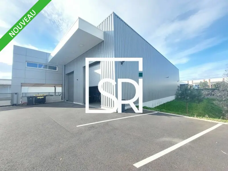 A louer Entrepôt 584m² Clermont-Ferrand