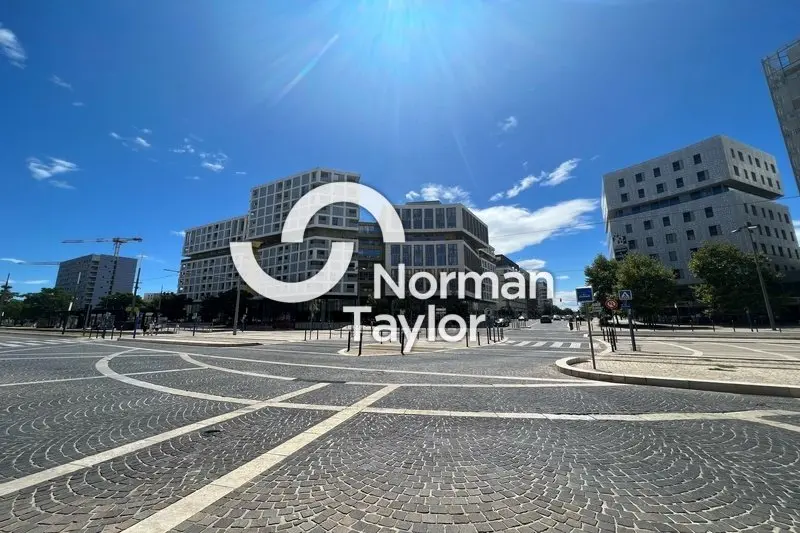 A louer Local commercial  308m² Montpellier